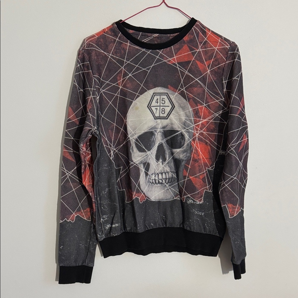 Men's Black and Red Skull Sweater - Picture 1 of 1